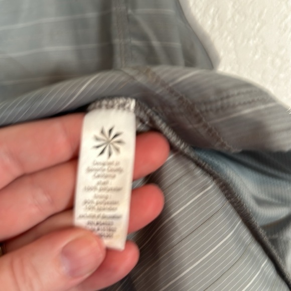 Athleta Gray Stripe Lightweight Activewear Zip Up Vest Size XS - Picture 4 of 7